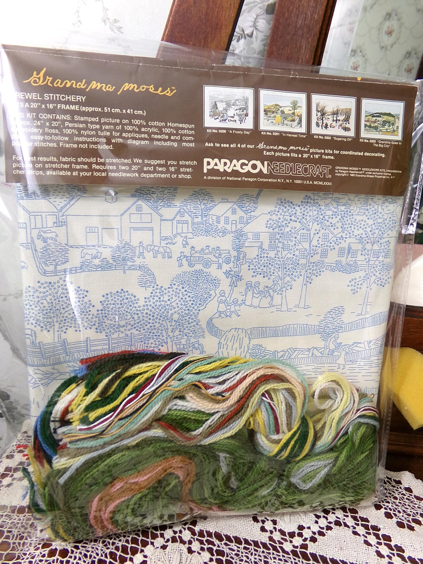 GRANDMA GOES to the Big CITY Crewel Embroidery Kit, Vintage Grandma Moses Paragon Needlecraft Creative Stitchery #0203