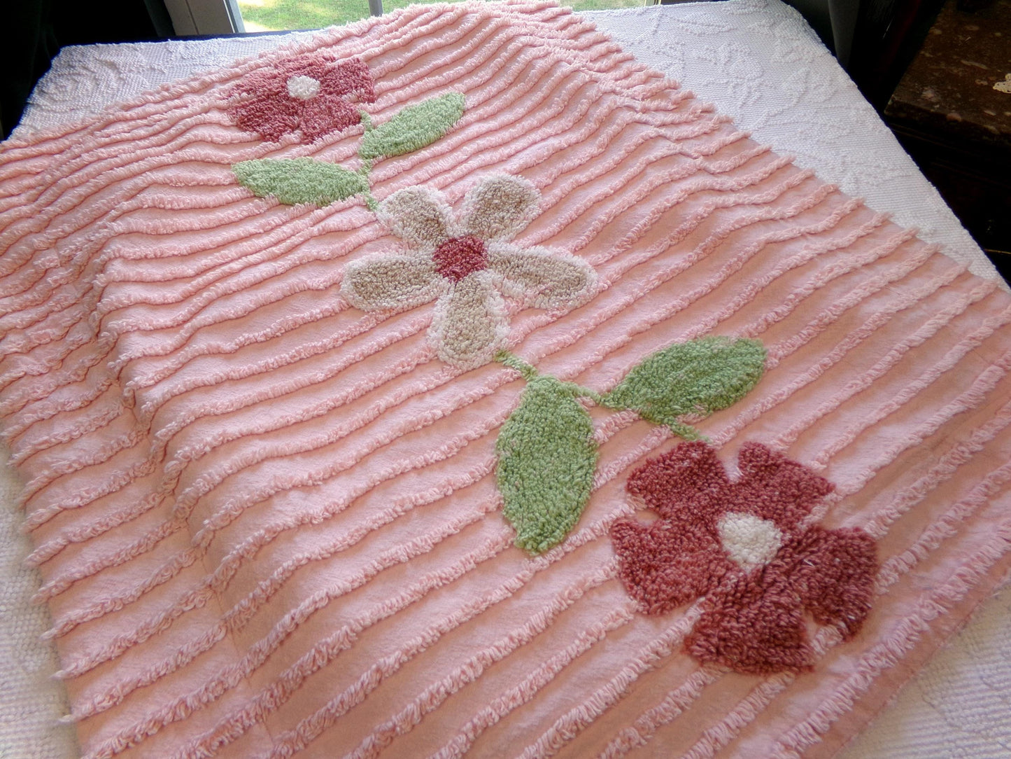 romantic cottage chenille pillow sham, vintage style daisy floral on pink cotton with envelope back, SINGLE, not a pair