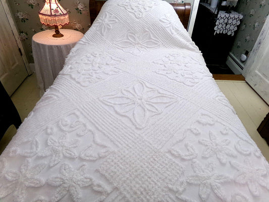 angelic lily white chenille bedspread, vintage simple cotton summer bedding, full size coverlet