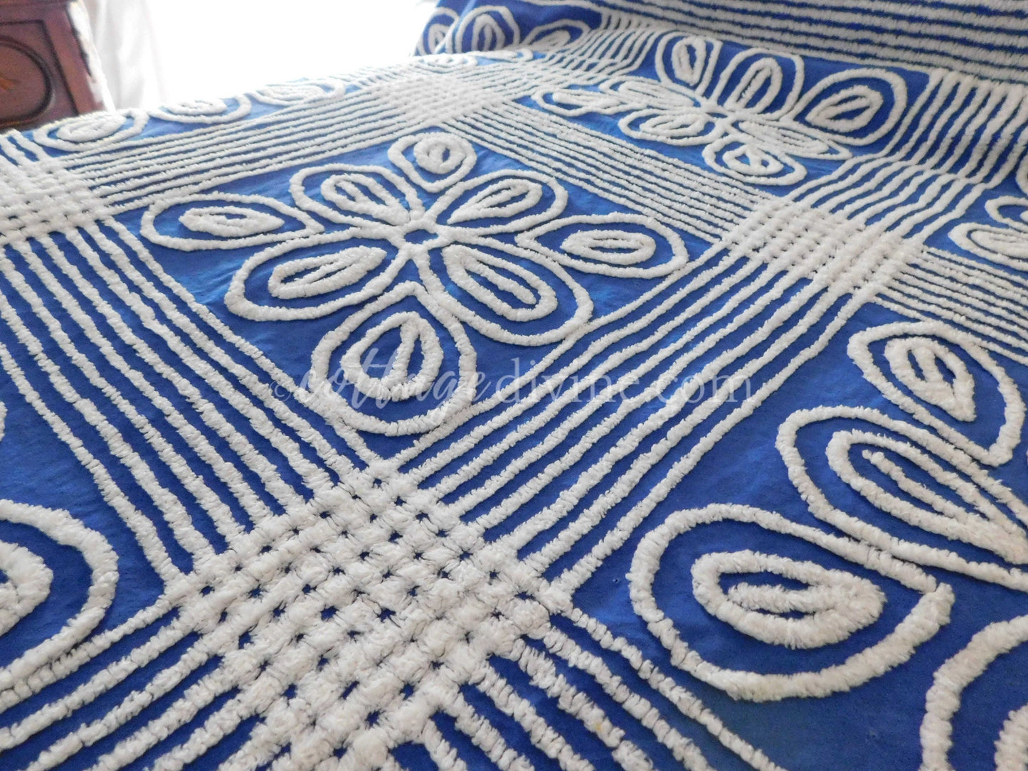 Shabby Chic Coastal Cottage Royal Blue Bold Floral Vintage Chenille Bedspread, FULL, Cotton