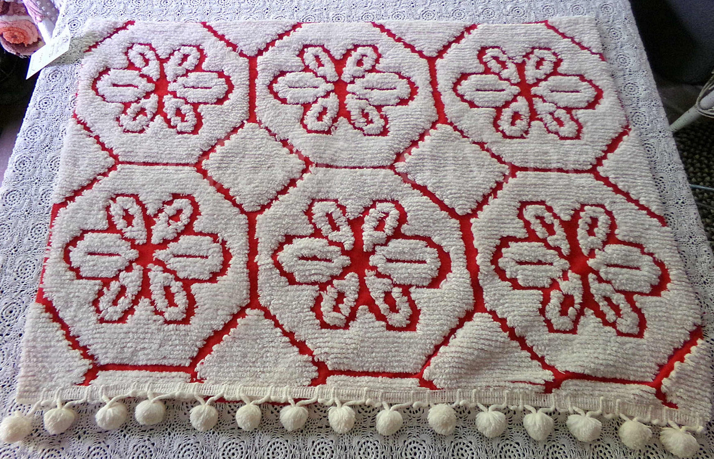 Festive Red Chenille Fabric in Vintage White Daisy Design, 19" x 26" Inch Piece, Unique Geometric Design, Ideal for Festive Crafts