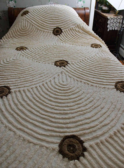 Vanilla Chocolate Swirl Vintage Chenille Bedspread, Swooping Scallop Design, 100% Cotton, FULL Size Midcentury Mod Bedding
