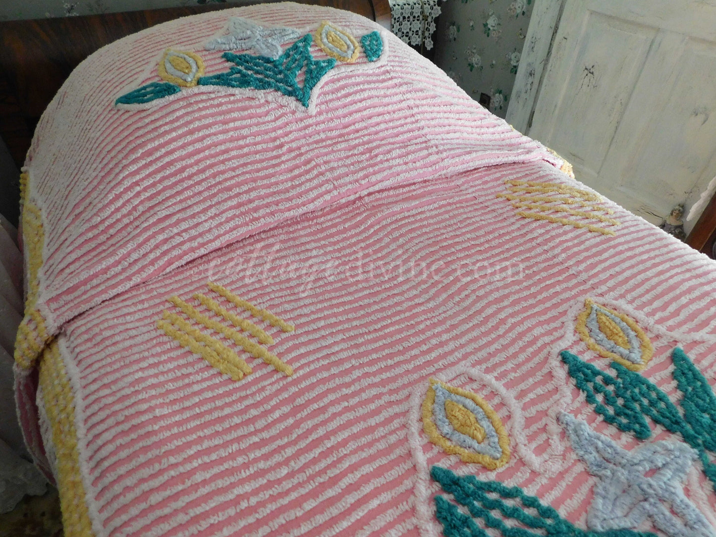 Vintage Chenille Bedspread, Giant Flower Basket on Pink, Full Size, 100% Cotton, Shabby Cottage Bedding