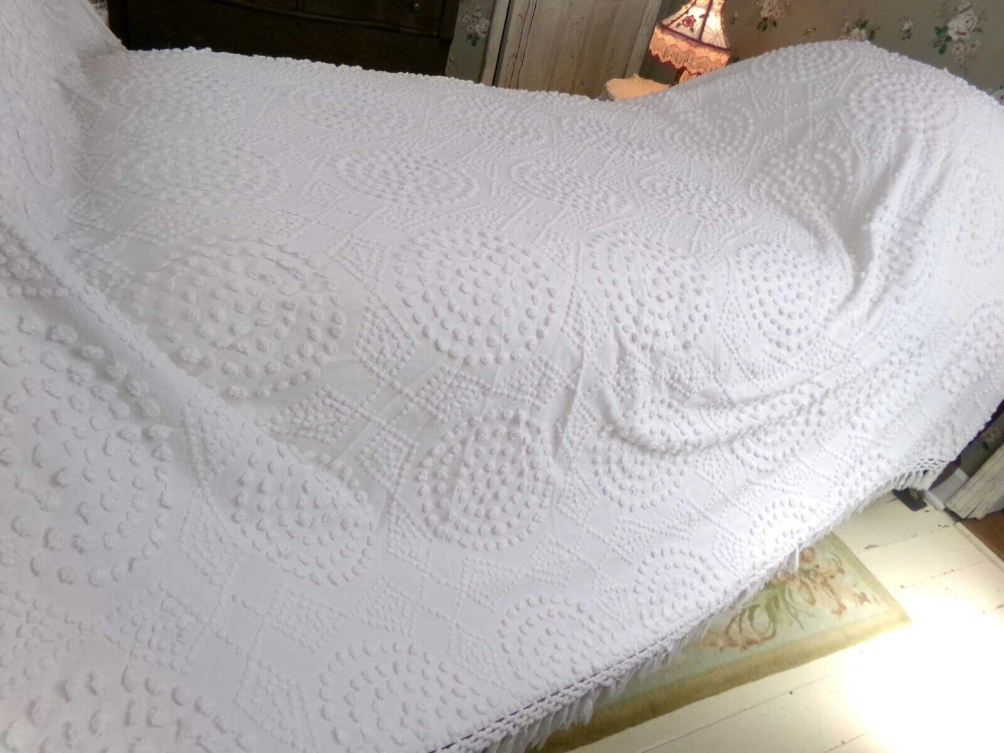 Vintage White Chenille Bedspread, Handtufted Moon & Diamonds, Full Size, Fringe Trim