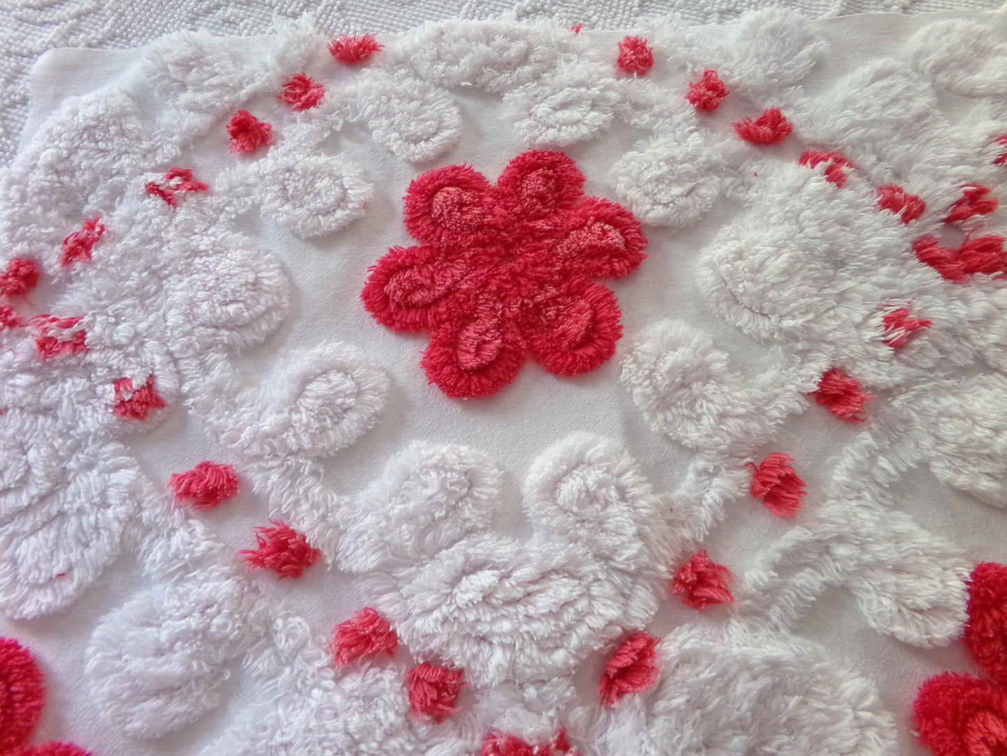 Shabby Red Flowers Vintage Chenille Fabric, 18" x 21" Inch Piece, Frosty White Plush Swirls, Ideal for Festive Crafts
