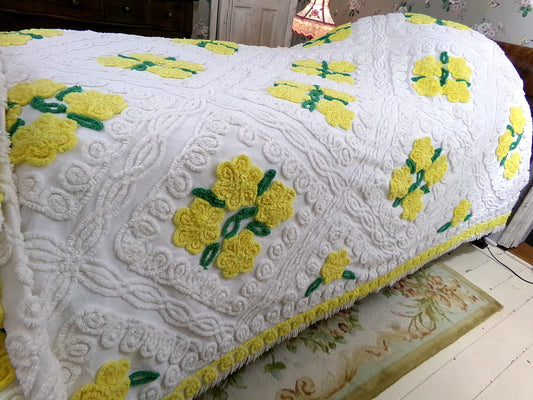 daffodil yellow flowers on white swirls vintage chenille bedspread with accent fringe, full size cottage style bedding