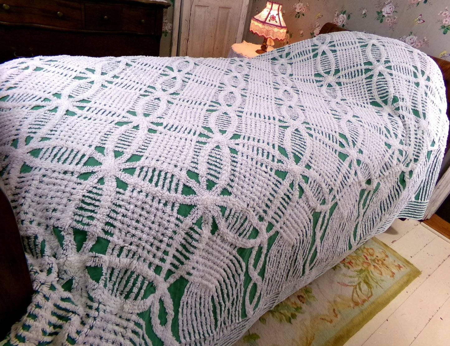 forest evergreen vintage chenille bedspread with snowflake white wedding rings, full size bedding, 100% cotton