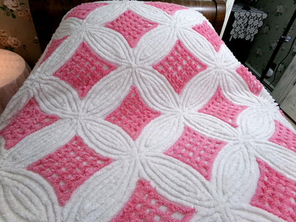 dreamy pink & white vintage chenille bedspread, waffle tufts in swirl flower petal design, pom pom trim, 100% plush cotton full size bedding