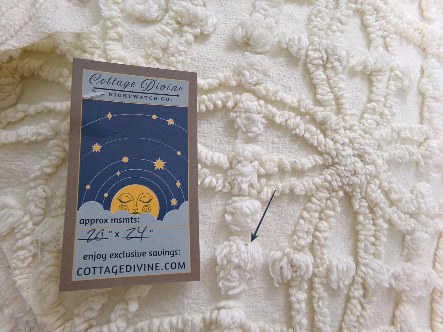 Ivory Elegance Vintage Chenille Fabric - Creamy Neutral Textured Quilt & Craft Material, 20" x 24" Piece