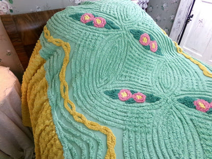 Vintage gold & green chenille bedspread, pink roses, attached ruffle skirt, twin sz