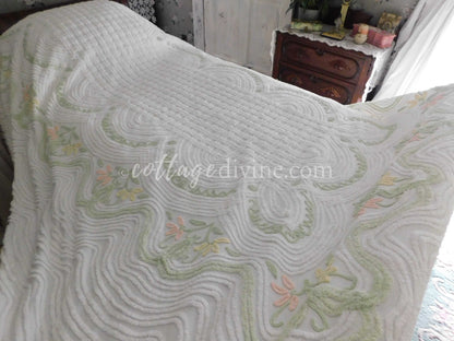 Coastal Bedding Floral White Vintage Chenille Bedspread, Full Size, Shabby Summer Cottage Style