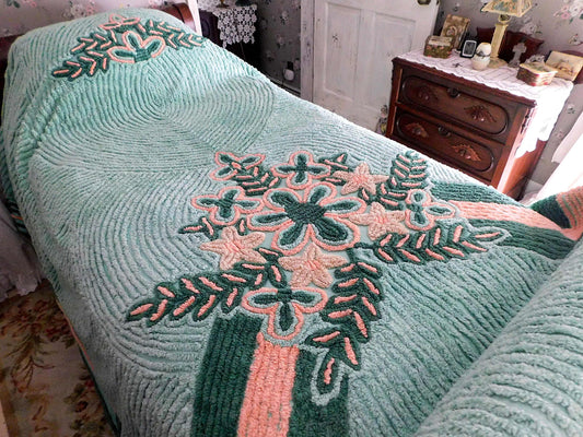 Vintage Chenille Bedspread, Deco Dramatic Plush Green & Coral Floral Design, Full Size
