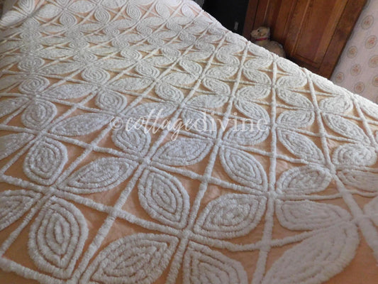Spectacular Peach Bliss Large Floral Hofmann Vintage Chenille Bedspread, Full