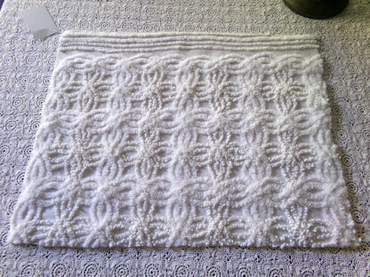 Exquisite Vintage Chenille Fabric, Elaborate 15.5" x 20" inch Piece, Intricate Needletufting in Wedding Ring Pattern