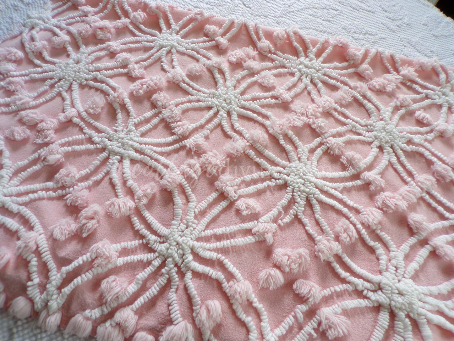 Pretty Peachy Pink Vintage Chenille Fabric Piece, Spider Ring Overtufted Pop Design, Pretty in Quilts & Pillows, 27" x 18" Sewing Material