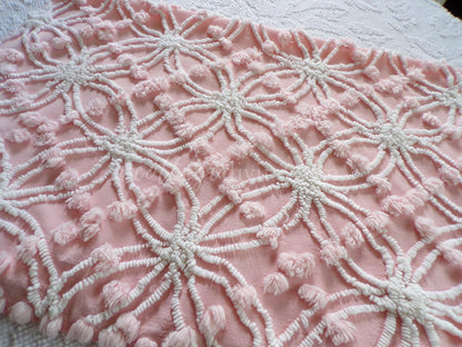 Pretty Peachy Pink Vintage Chenille Fabric Piece, Spider Ring Overtufted Pop Design, Pretty in Quilts & Pillows, 27" x 18" Sewing Material