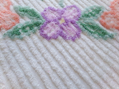 Pretty Vintage Chenille Fabric - Soft & Textured for Your Creative Projects, 21" x 28" Piece of Sewing Material Ideal for Quilts, Pillows