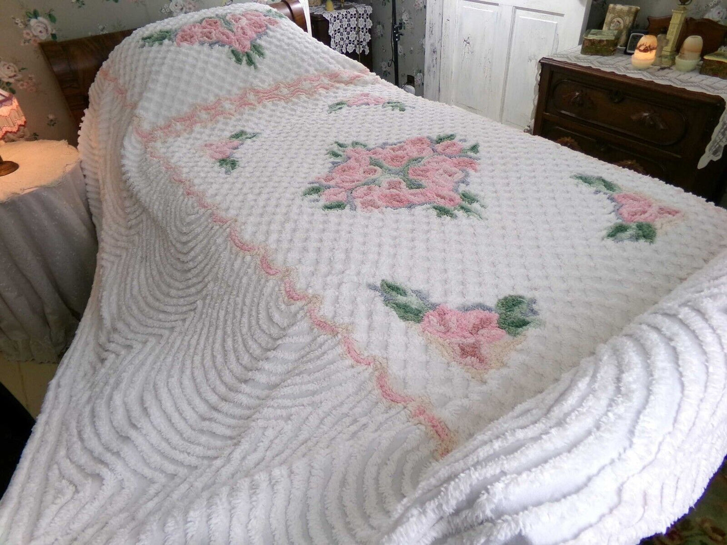 Plush Luxury Pink Rose Vintage White Chenille Bedspread, 100% Cotton, Twin Size