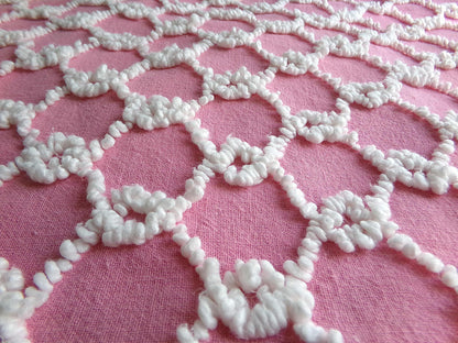Chain Link Pink & White Vintage Chenille Fabric, Bates Texturized Needletuft Design, 18" x 24" inch Lightweight Piece