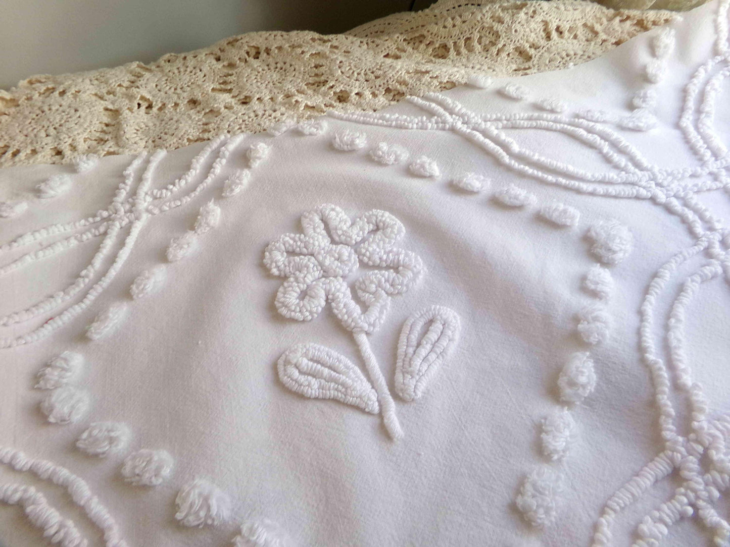 White Vintage Chenille Fabric, 24" x 26" Piece, Versatile Cottage Style Daisy Tulip Design, 100% Lightweight Cotton Quilt Material