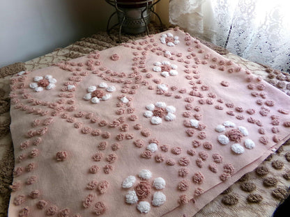 Boho Clamshell Daisy Vintage Chenille Fabric, 23" x 20" cut piece, 100% Cotton Handmade Hippie Daisies Design