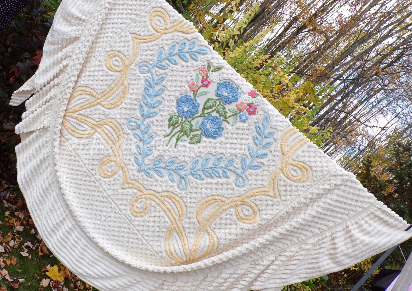 Luxury Buttercream Vintage Chenille Bedspread in Heirloom Garden Wildflowers, Full Size Boxed Fit Design with Ruffle Skirt