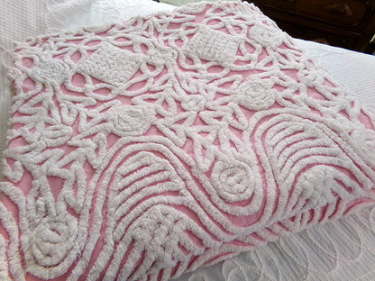 shabby pink fantasy cottage chenille bedspread, vintage white rose tufted full size cotton bedding