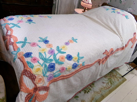 granny's cottage full size chenille bedspread, old-fashioned flower bouquets on cream, vintage style bedding
