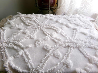 Traditional White Vintage Chenille Fabric in Classic Wedding Ring Pops Design, 20" x 25" Inch Piece, Versatile in Pillows, Quilts & Crafts