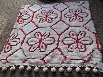 Snow White Daisy Vintage Chenille Fabric, Red Cotton Sewing Material, 22" x 24" Cut Piece