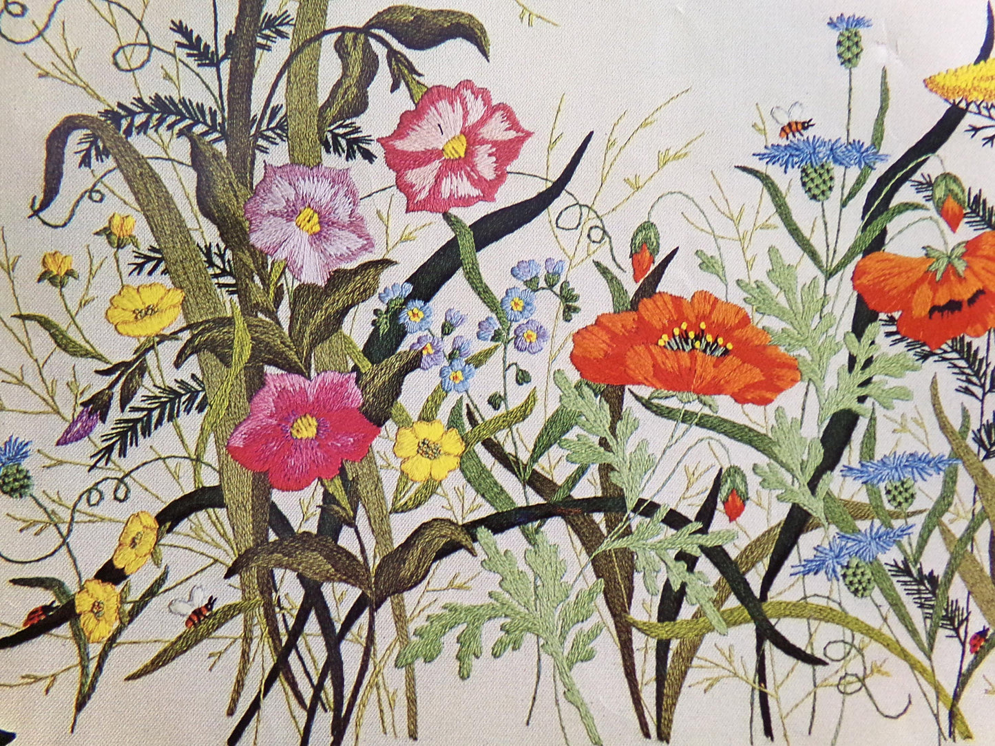 COUNTRY GARDEN Rare Crewel Stitchery Kit, Flower Power Meadow Scene Wall Hanging, Vintage 0511 Paragon Needlecraft Embroidery by Adele Veres