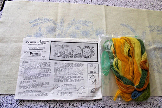 YELLOW DAISIES Paragon Crewel Embroidery Kit 02237X Vtg Boho 70s Barbara Sparre