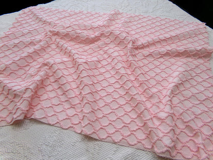 Precious Pink Vintage Chenille Fabric Piece, Textured Eternity Link Design, Quilt Material for Sewing & Crafts, 18" x 24"
