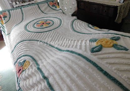 Vintage Cottage Style Bedding 1940s Circle Swirl Floral Chenille Bedspread, FULL, Cotton