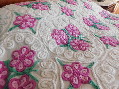 Romantic Plush Hearts White Curlicue 1950s Vintage Chenille Bedspread, FULL Size
