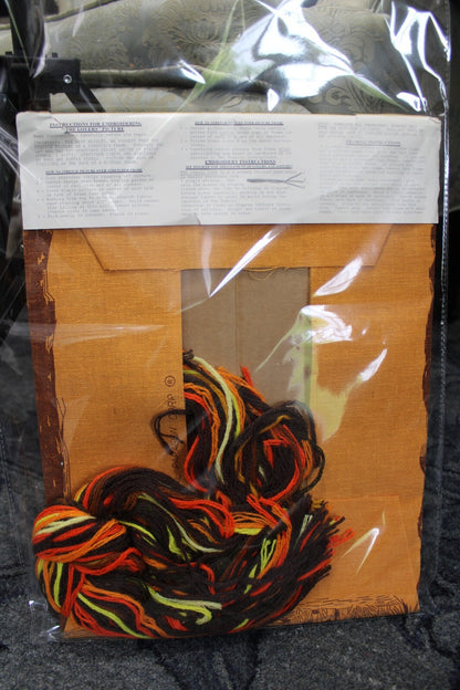 Vtg THE LOVERS Crewel Embroidery Kit Hippie Romance Paragon Stitchery 0319