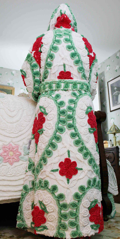 Winter Rose HOODED Chenille Robe, Green Hearts & Red Roses Bathrobe Upcycled from Vintage Midcentury Chenille Bedspread, Medium Large