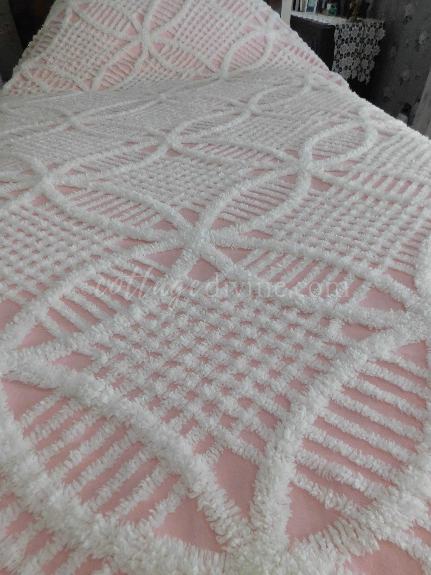 Romantic Cottage Bedding, Vintage Chenille Bedspread in Classic Pink & White, Cotton Geometric, Full Size with Fringe