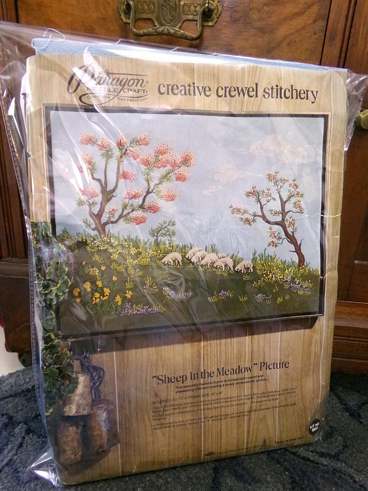 SHEEP in the MEADOW Crewel Embroidery Kit, Vintage Paragon Needlecraft 0920, Pastoral Scene