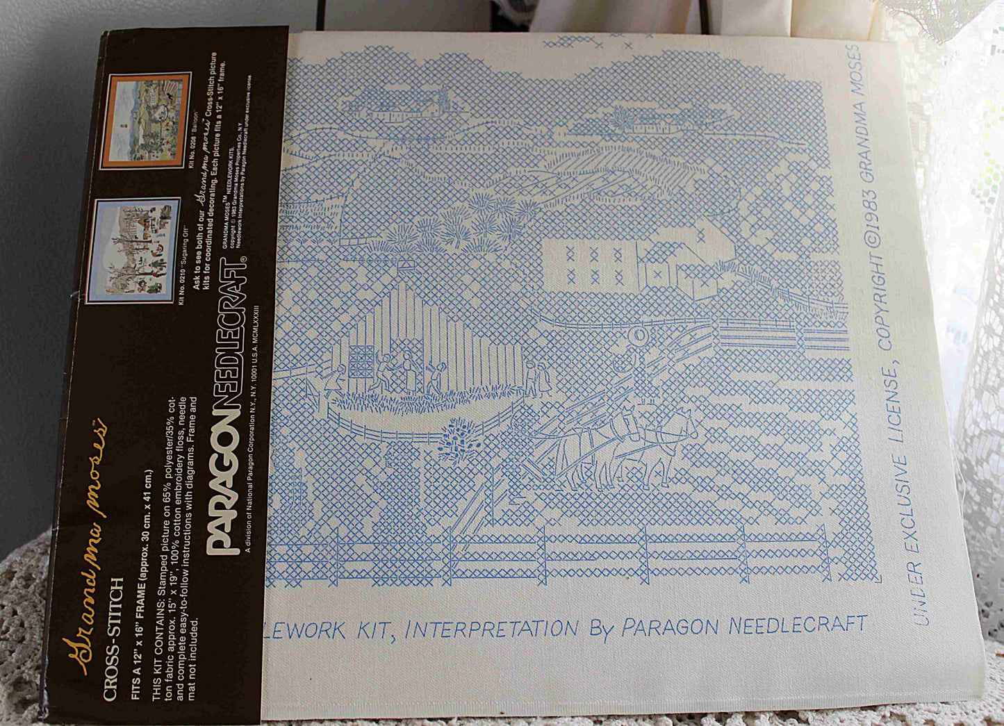 BALLOON Cross Stitch Stitchery Kit, Vintage Grandma Moses Design, Paragon Needlecraft Embroidery 0208 from 1983