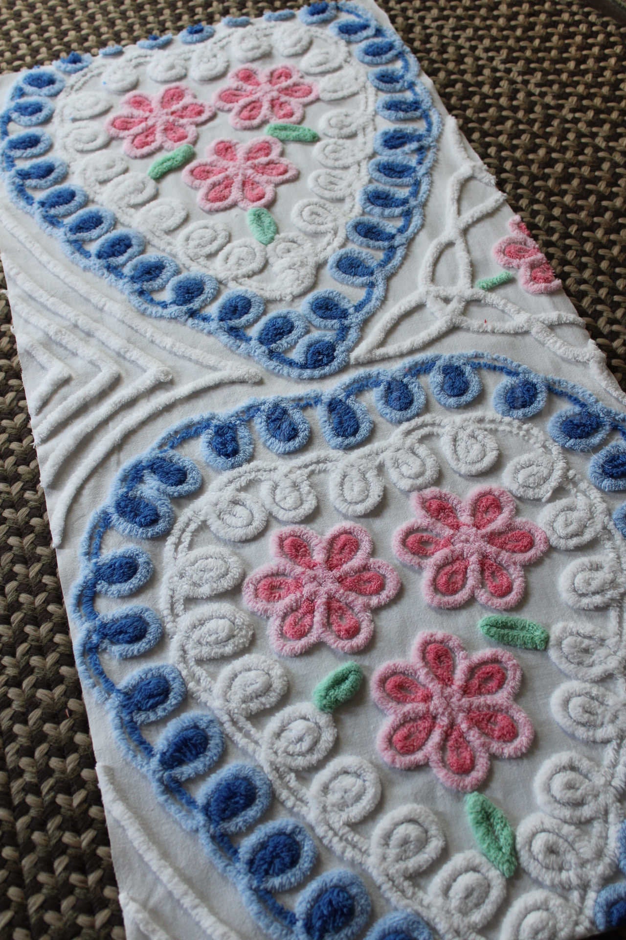 Cottage Hearts & Pink Roses Vintage Chenille Fabric, Classic 50s Design, 38" x 18" inch LARGE piece