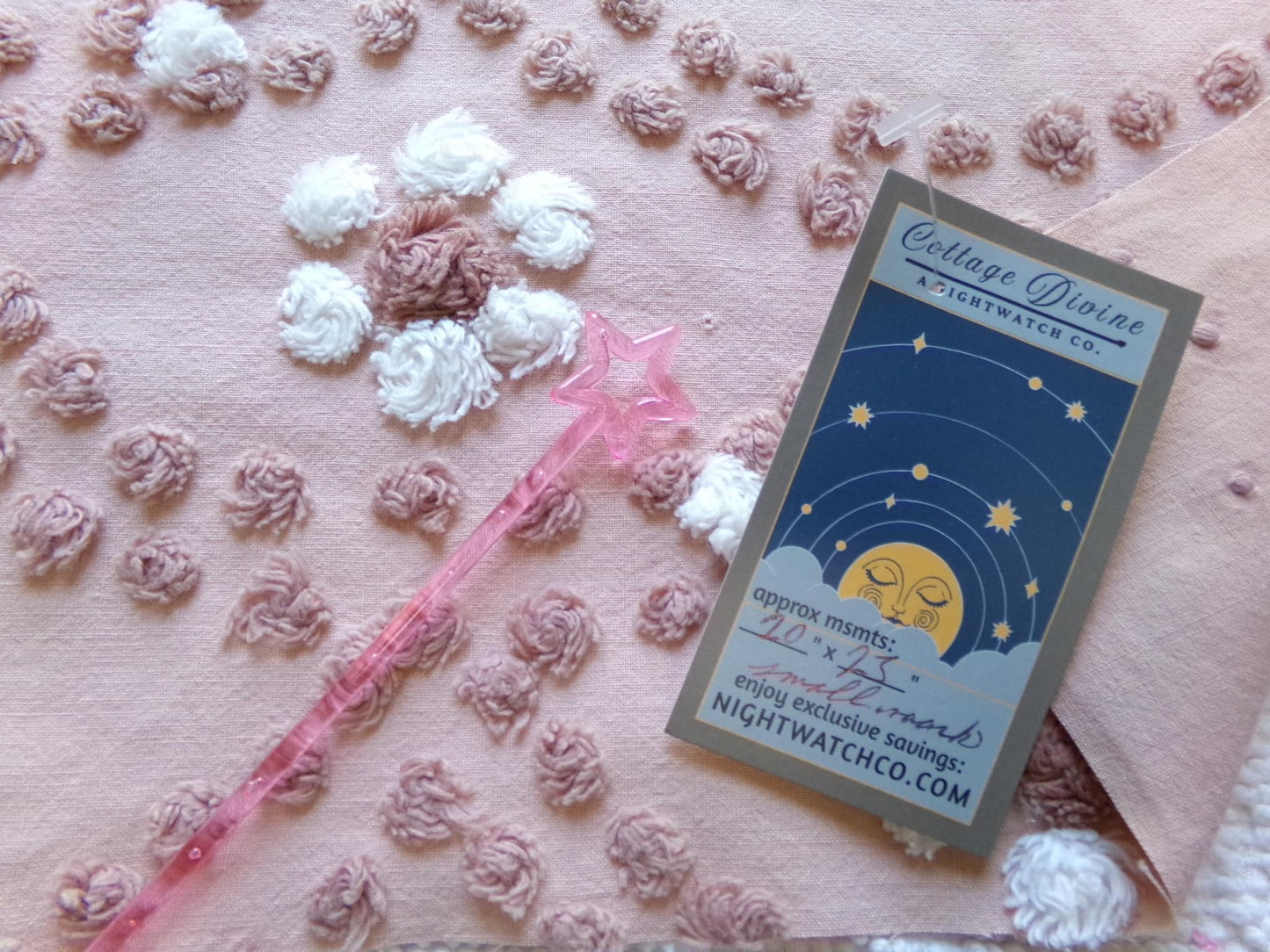 Boho Clamshell Daisy Vintage Chenille Fabric, 23" x 20" cut piece, 100% Cotton Handmade Hippie Daisies Design