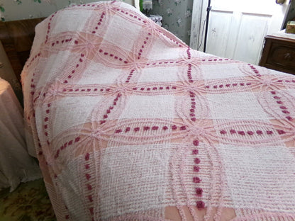 MCM Atomic Rosy Pink Vintage Chenille Bedspread, Classic Geometric Design, Twin Size