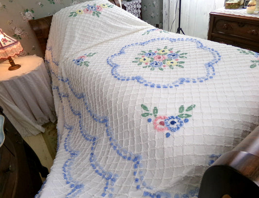 cottage classic vintage chenille bedspread, springtime flowers on white with fringe trim, full size cotton bedding