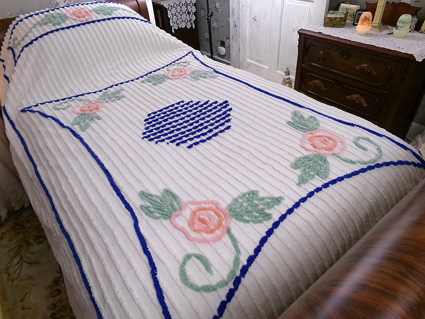 Cottage Style Vintage Chenille Bedspread, Lovely Pink Roses on White Cotton, TWIN Size Summer Coverlet