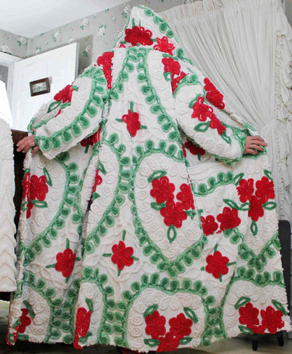 Winter Rose HOODED Chenille Robe, Green Hearts & Red Roses Bathrobe Upcycled from Vintage Midcentury Chenille Bedspread, Medium Large