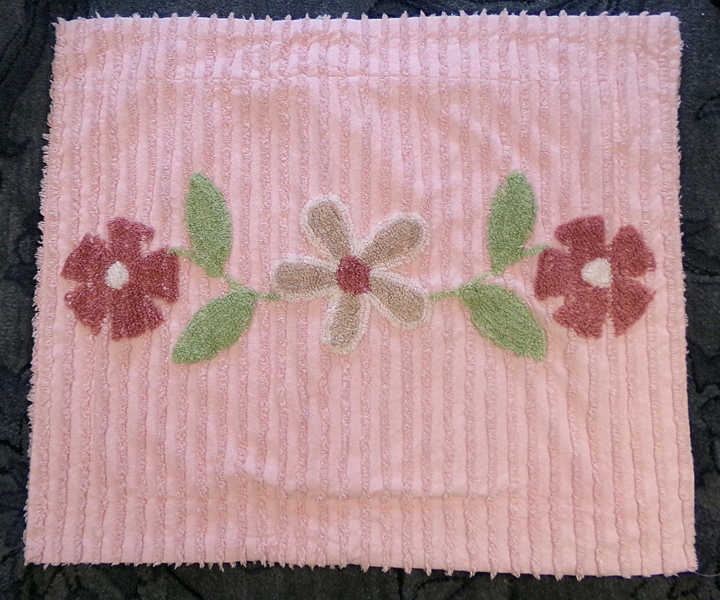 romantic cottage chenille pillow sham, vintage style daisy floral on pink cotton with envelope back, SINGLE, not a pair