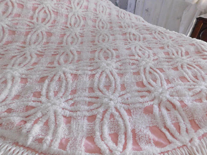 Pretty in Pink Vintage Chenille Bedspread, Classic White Wedding Ring Design, Twin Size