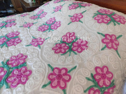 Romantic Plush Hearts White Curlicue 1950s Vintage Chenille Bedspread, FULL Size