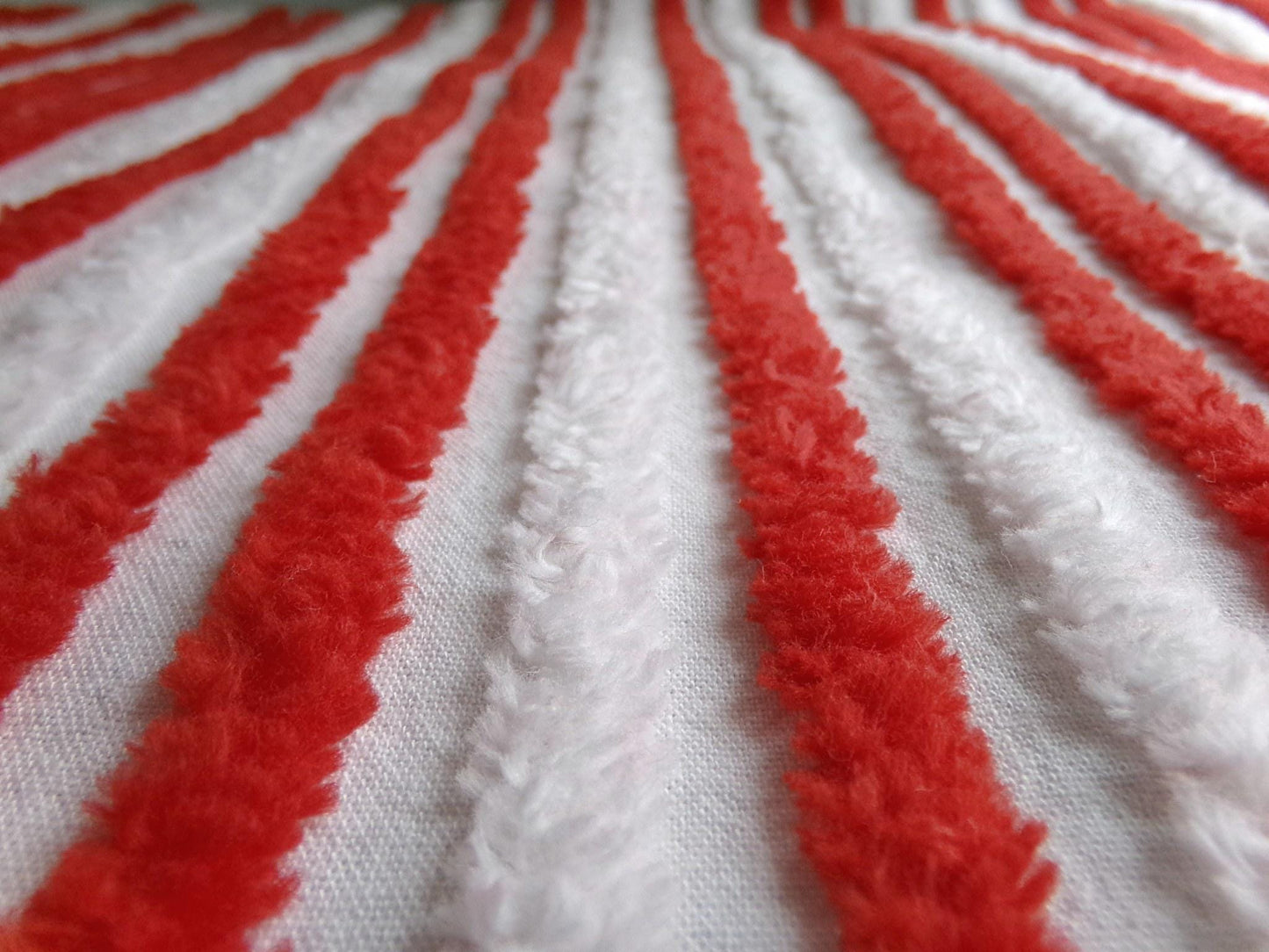 candy cane striped chenille fabric, red & white stripe vintage sewing material for Christmas stockings, holiday crafts, 18" x 24" piece